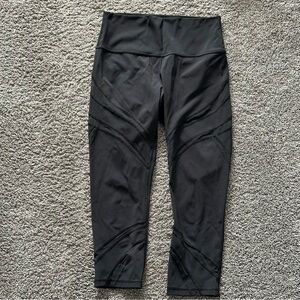 LULULEMON - Sheer Mesh Crop High Rise Athletic Work Out Leggings Black Women’s 8